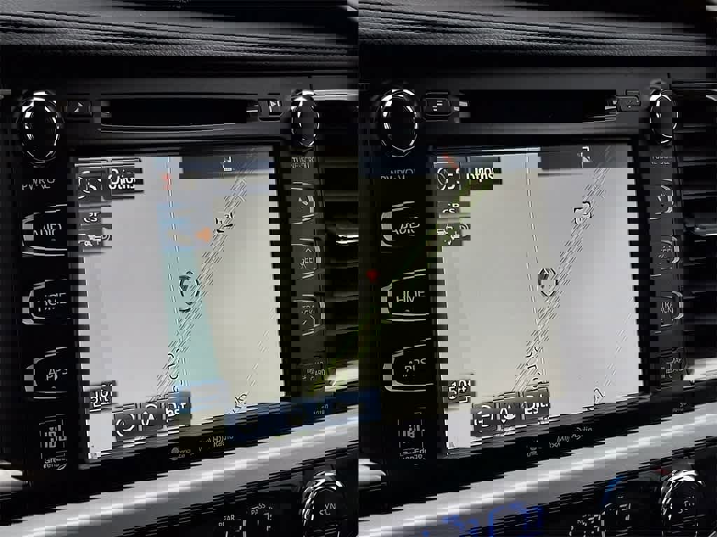 Used 2017 Toyota Highlander Limited Platinum image 18