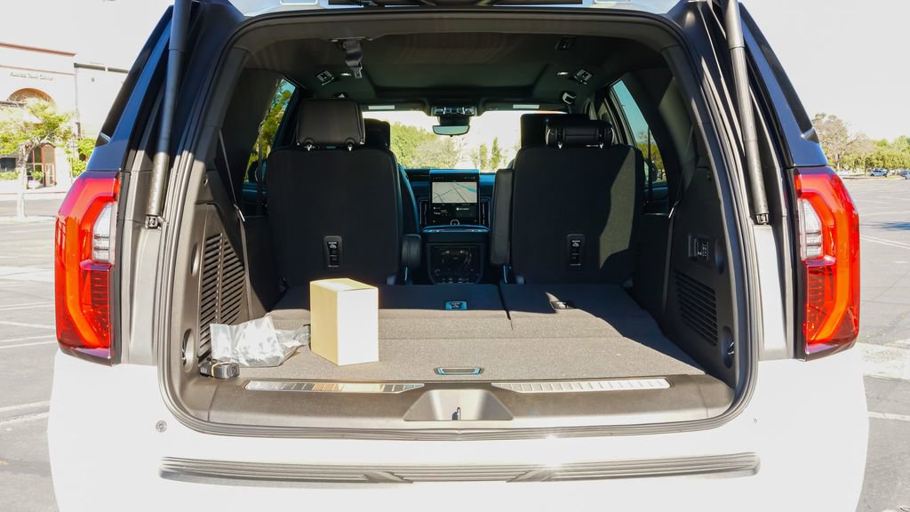 New 2026 GMC Yukon AT4 Ultimate image 9