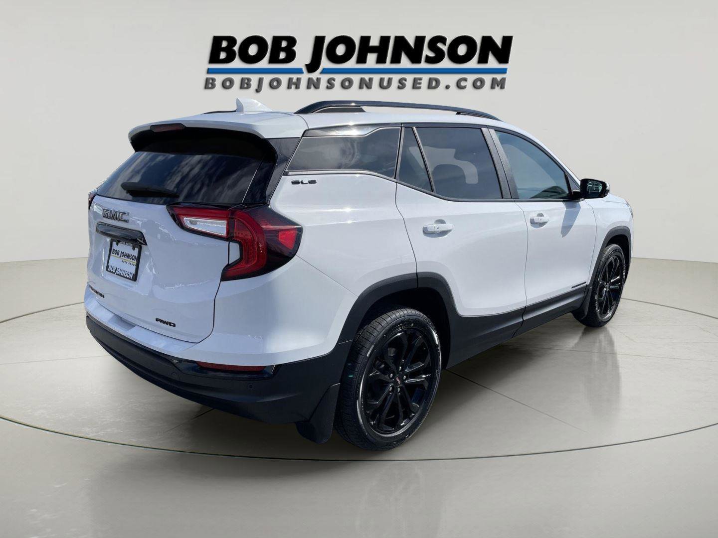 Used 2022 GMC Terrain SLE w/ Driver Convenience Package AWD/4WD image 3