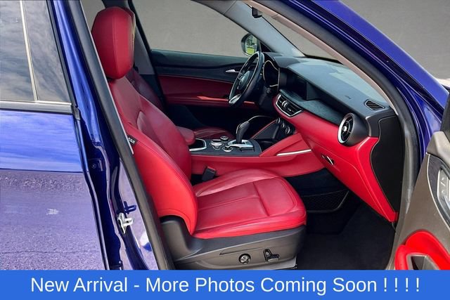 Used 2021 Alfa Romeo Stelvio Sprint w/ Nero Edizione AWD/4WD image 5
