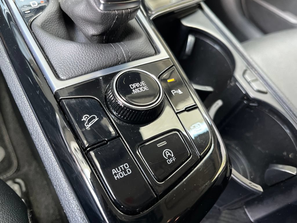 Used 2025 Kia Sportage EX FWD image 31