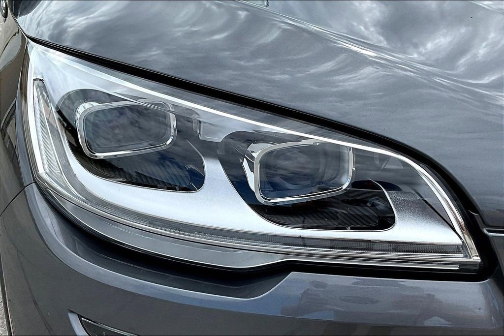 Used 2022 Lincoln Aviator Reserve w/ Equipment Group 201A image 30