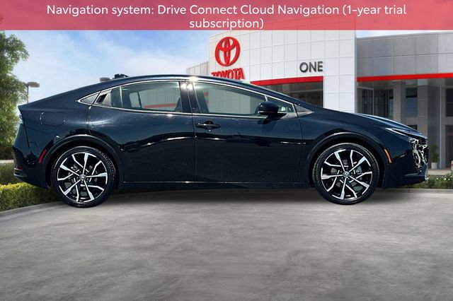 Used 2025 Toyota Prius Plug-In Hybrid FWD image 3