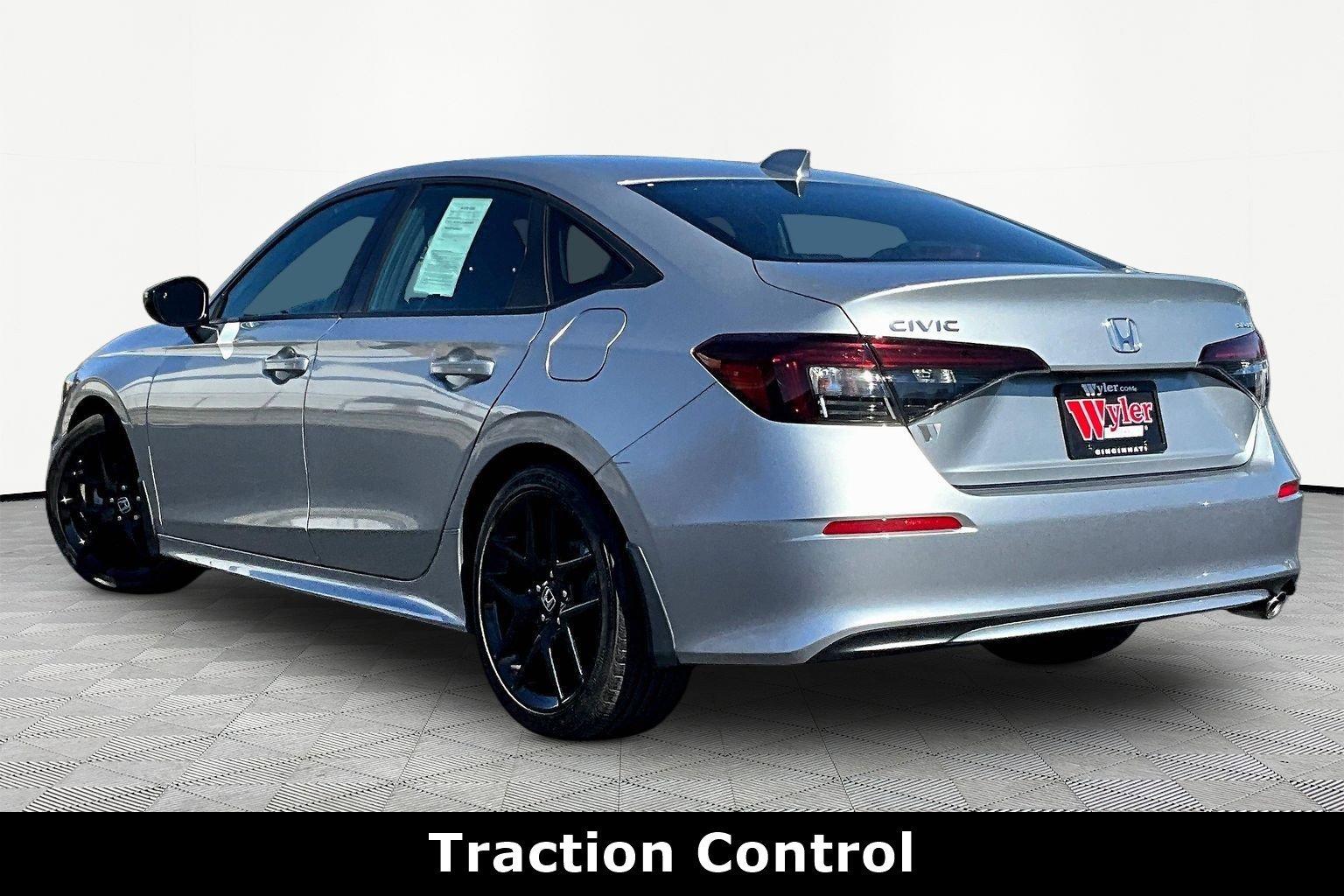 Used 2025 Honda Civic Sport image 4