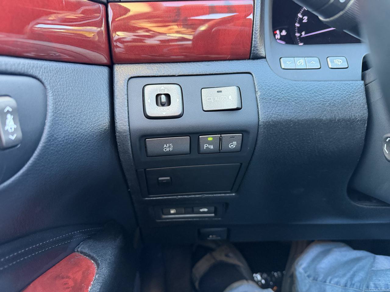 Used 2009 Lexus LS 460 RWD image 17