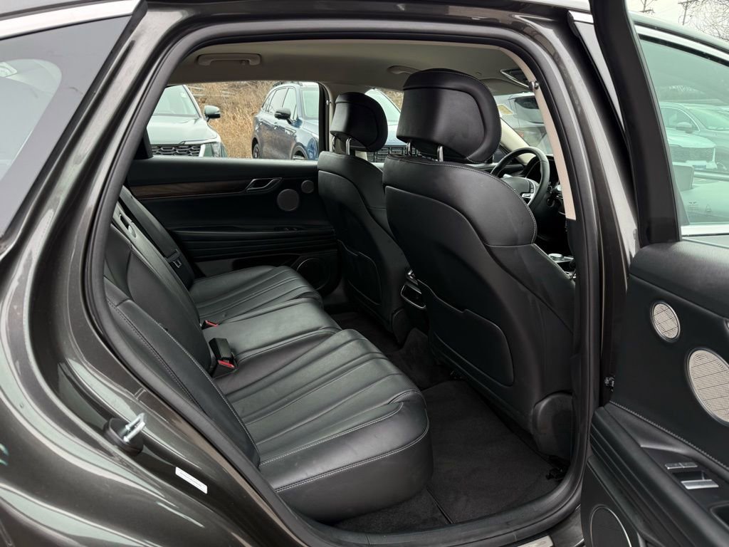 Used 2024 Genesis G80 image 22