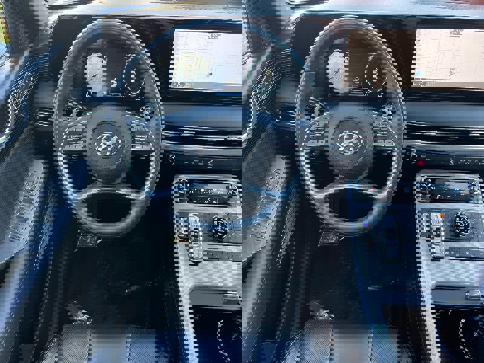 Used 2023 Hyundai Palisade Calligraphy image 15