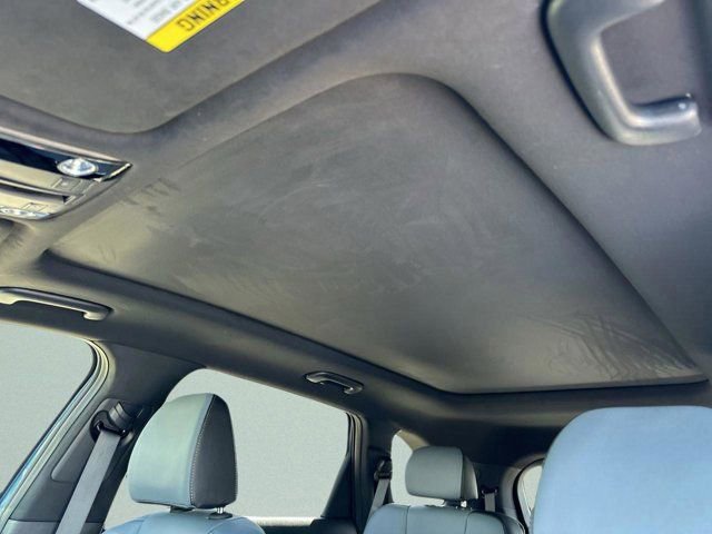 Used 2025 Kia Sorento SX Prestige AWD/4WD image 19