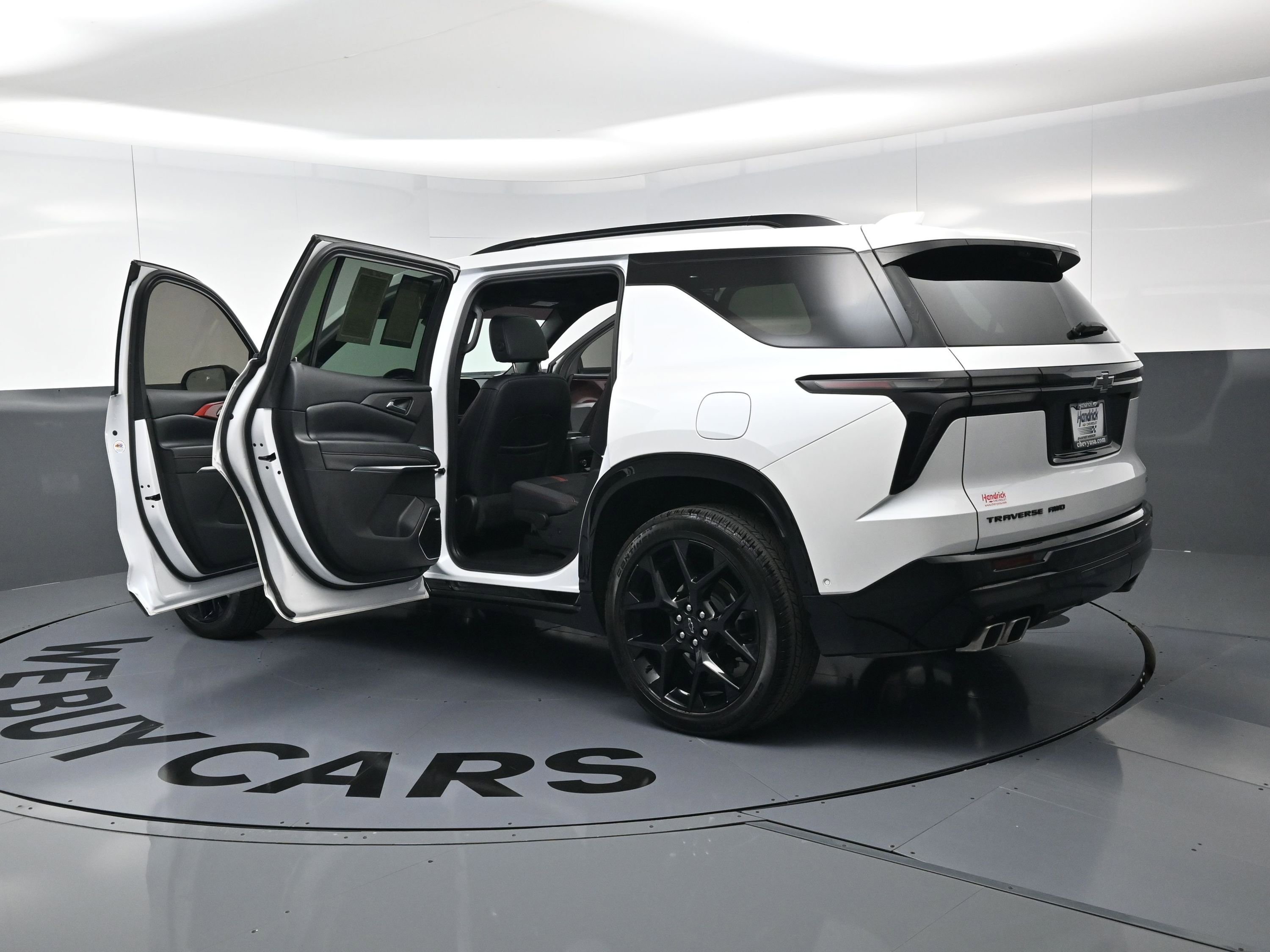 Certified 2025 Chevrolet Traverse RS w/ LPO, Floor Liner Package image 27