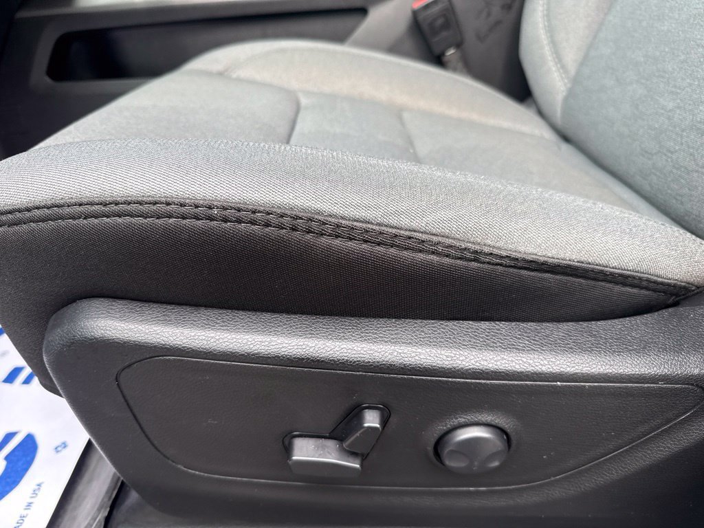 Used 2025 RAM 1500 Big Horn AWD/4WD image 9