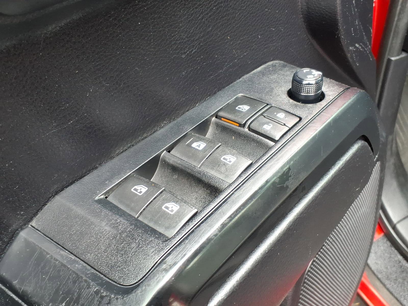 Used 2020 Toyota Tacoma SR AWD/4WD image 15