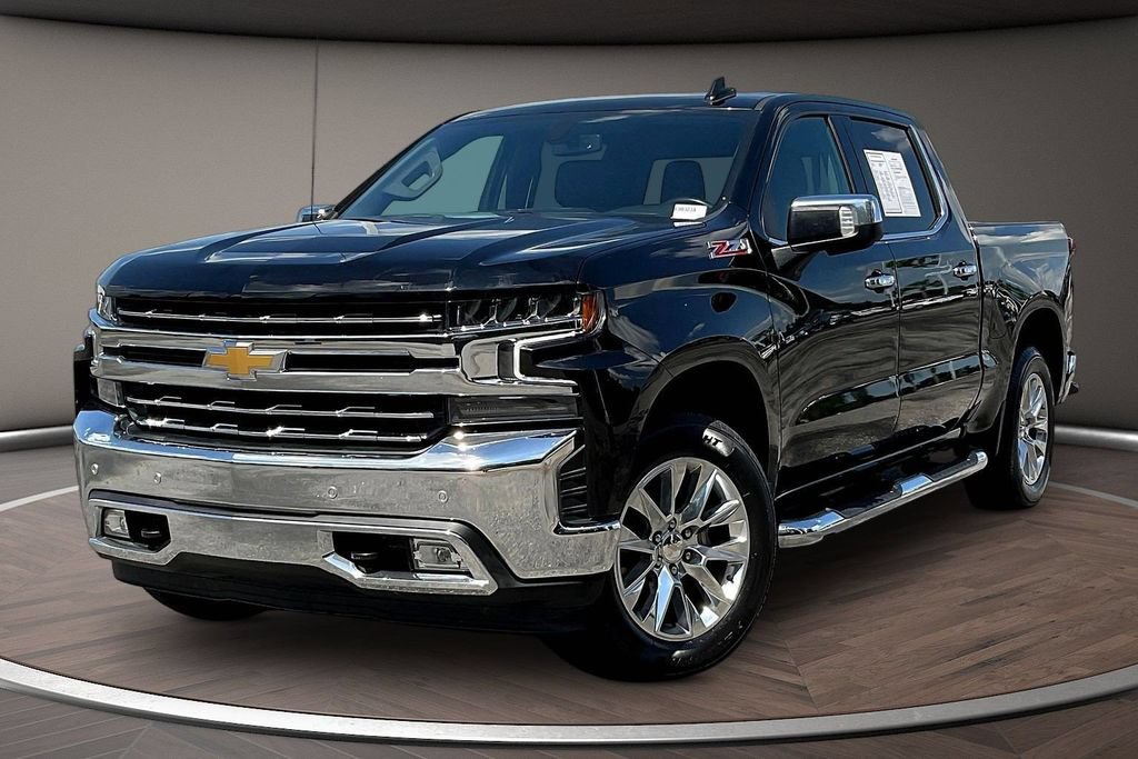 Used 2022 Chevrolet Silverado 1500 LTZ AWD/4WD image 3