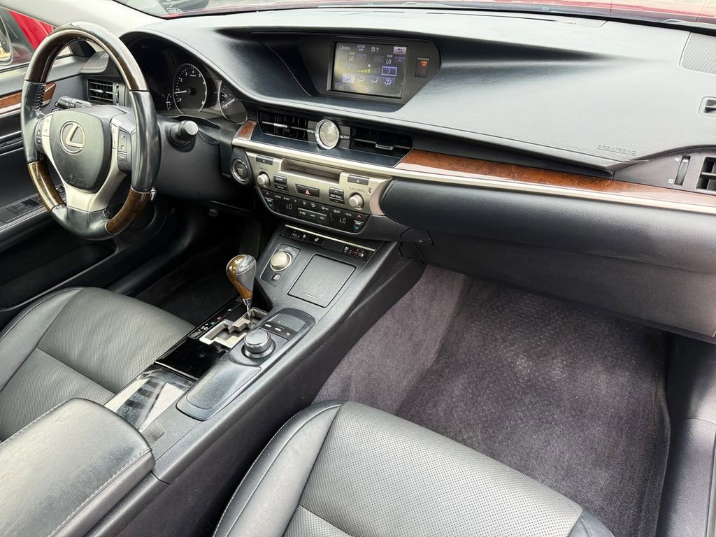 Used 2014 Lexus ES 350 w/ Premium Package FWD image 17