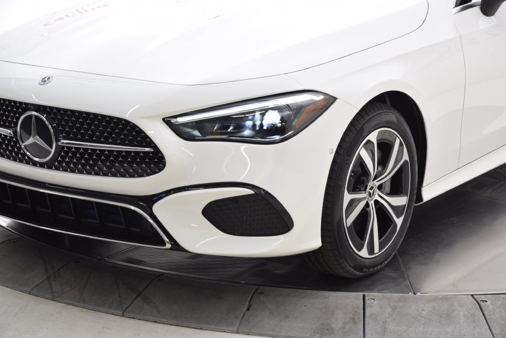 New 2027 Mercedes-Benz CLE 300 4MATIC Cabriolet image 11