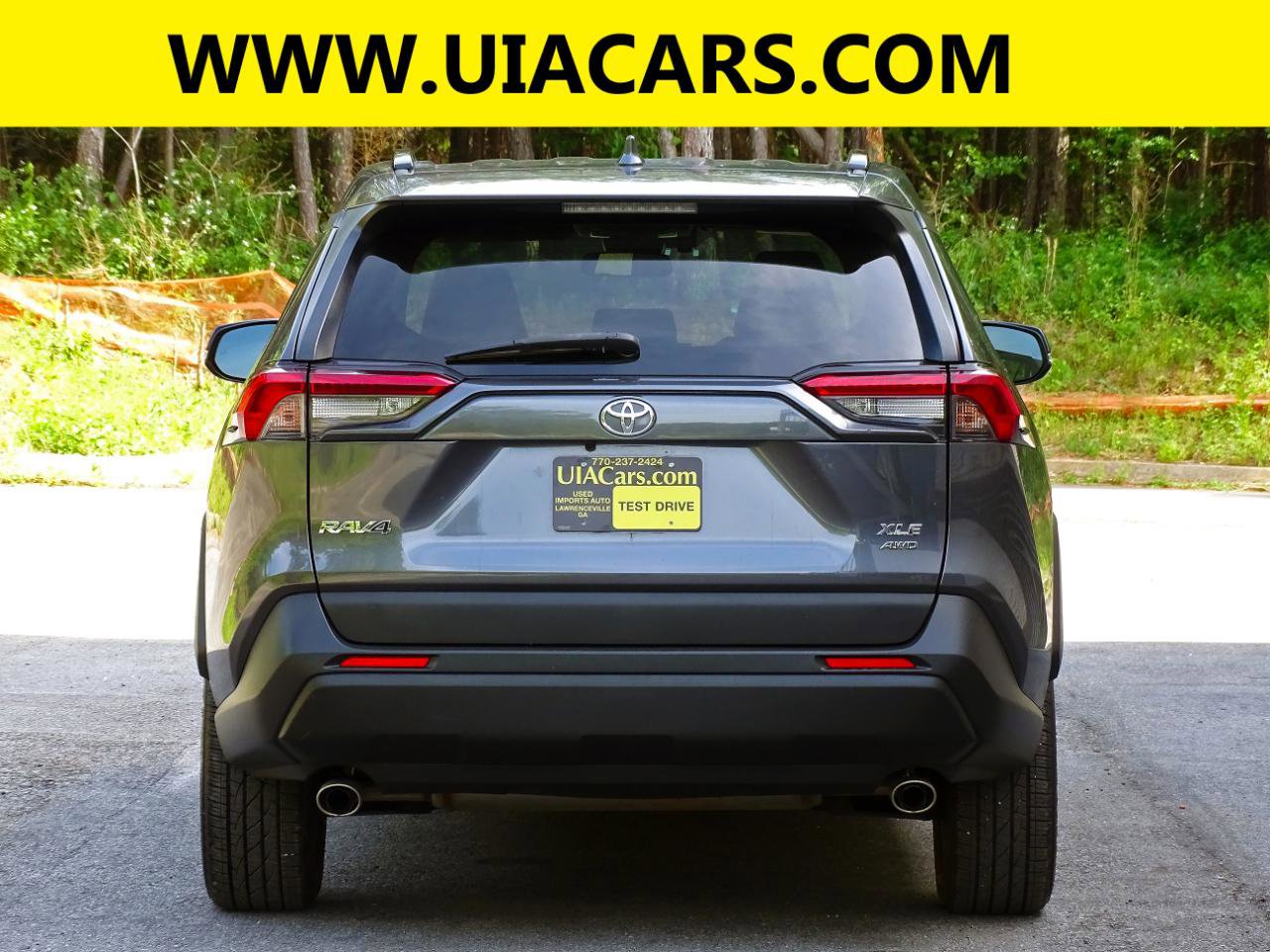 Used 2019 Toyota RAV4 XLE Premium w/ Cold Weather Package AWD/4WD image 8
