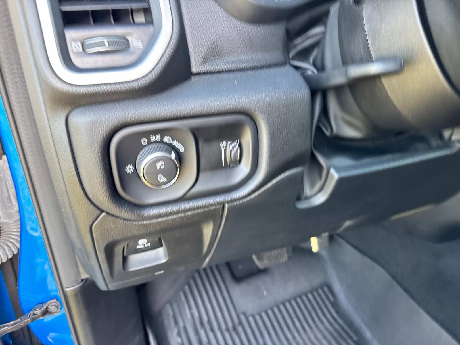 Certified 2023 RAM 1500 Big Horn w/ Trailer Tow Group image 30