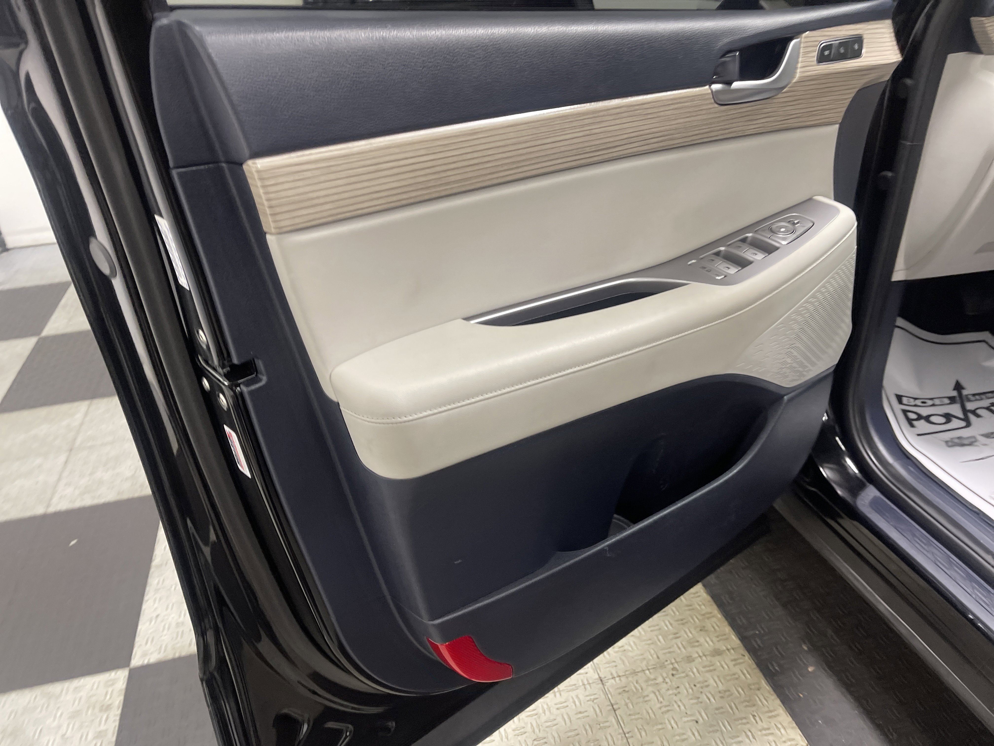 Used 2021 Hyundai Palisade SEL w/ Premium Package image 10