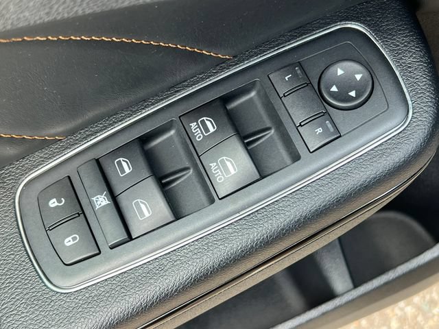 Used 2017 Dodge Charger R/T RWD image 15