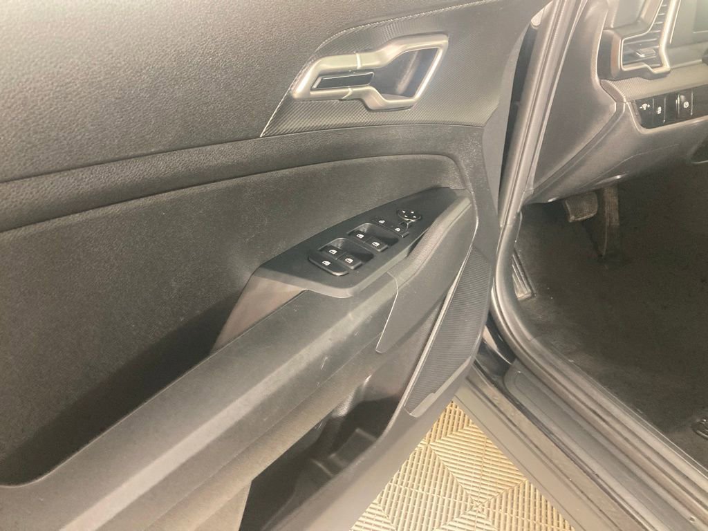 Certified 2025 Kia Sportage LX AWD/4WD image 19