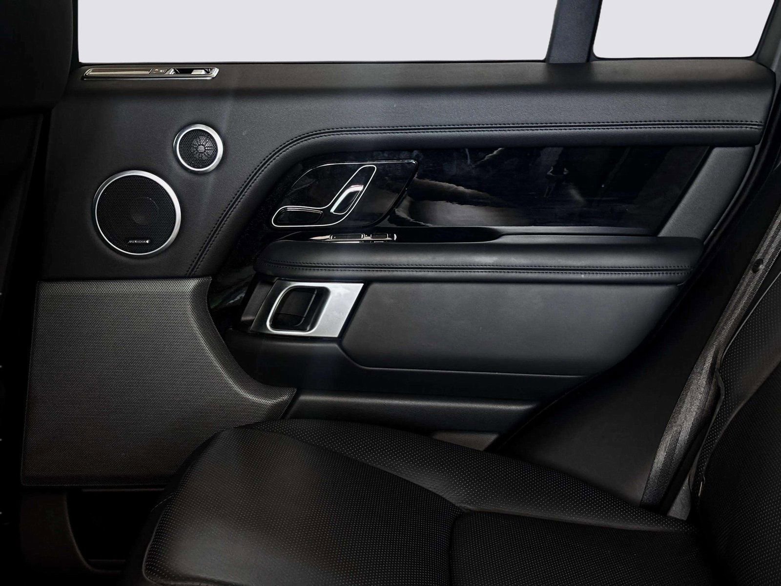 Used 2022 Land Rover Range Rover P525 Westminster Edition image 47