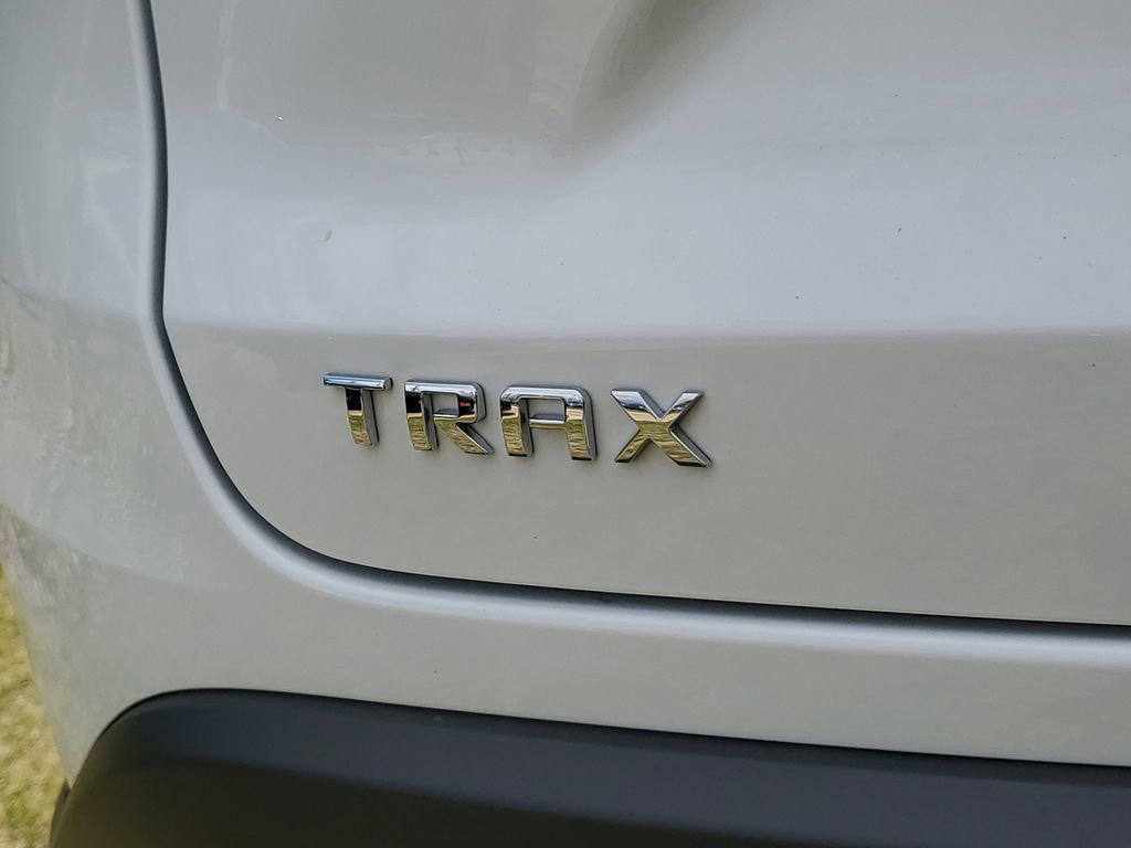 Used 2026 Chevrolet Trax LT image 8
