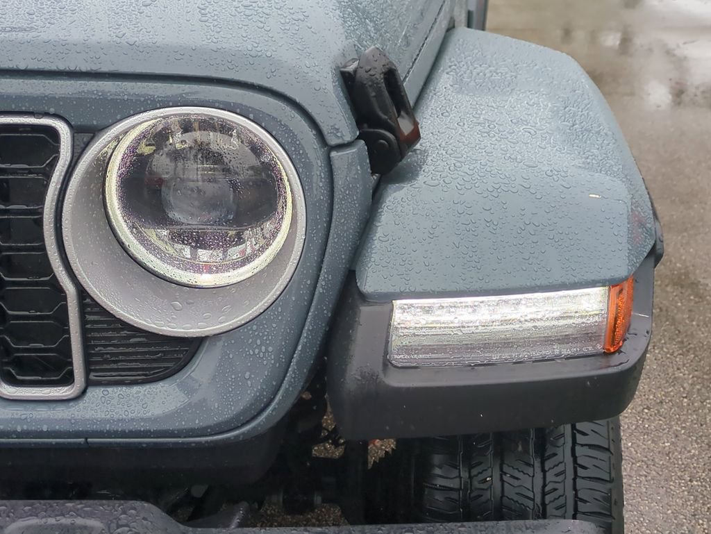 Used 2025 Jeep Wrangler Sahara 4xe w/ Safety Group image 11