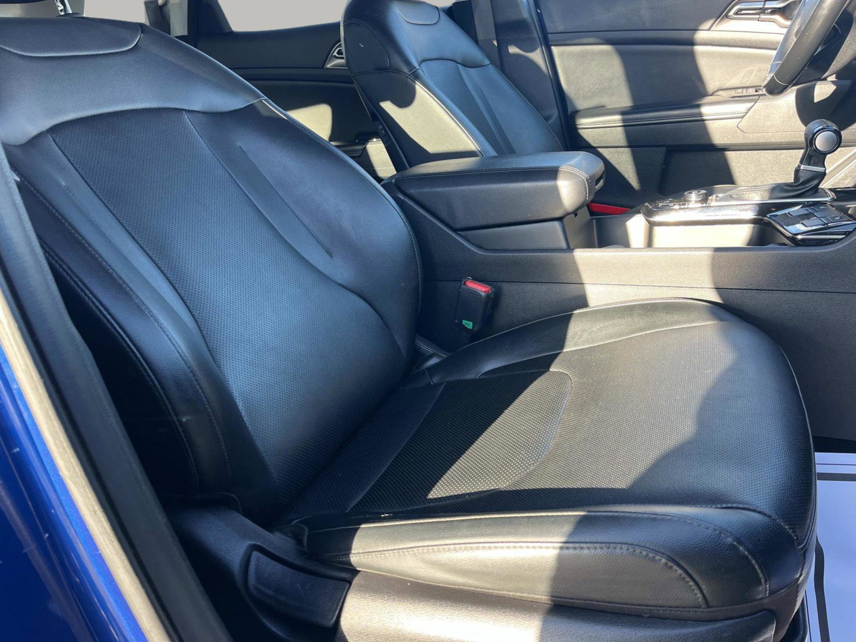 Used 2023 Kia Sportage EX image 27