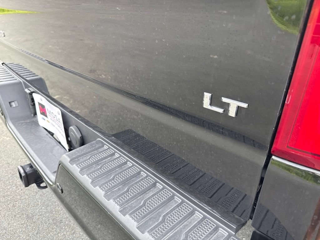 Used 2026 Chevrolet Silverado 1500 LT Trail Boss w/ LT Trail Boss Premium Package AWD/4WD image 18