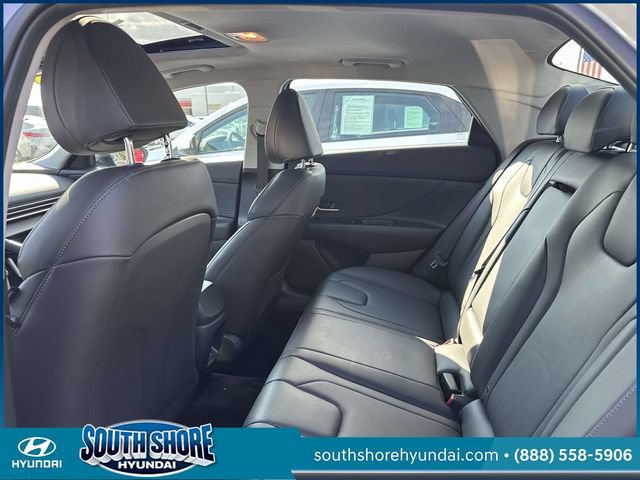 Certified 2025 Hyundai Elantra Limited w/ Cargo Package FWD image 13