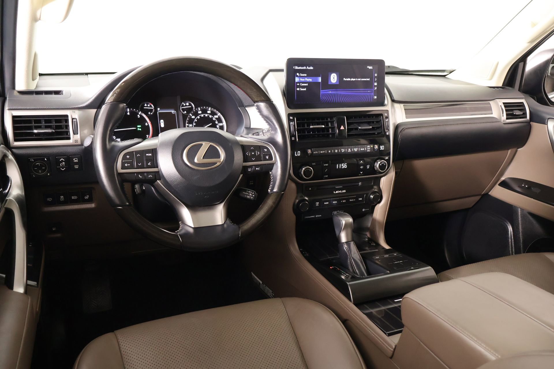Used 2023 Lexus GX 460 Luxury w/ Accessory Package AWD/4WD image 2