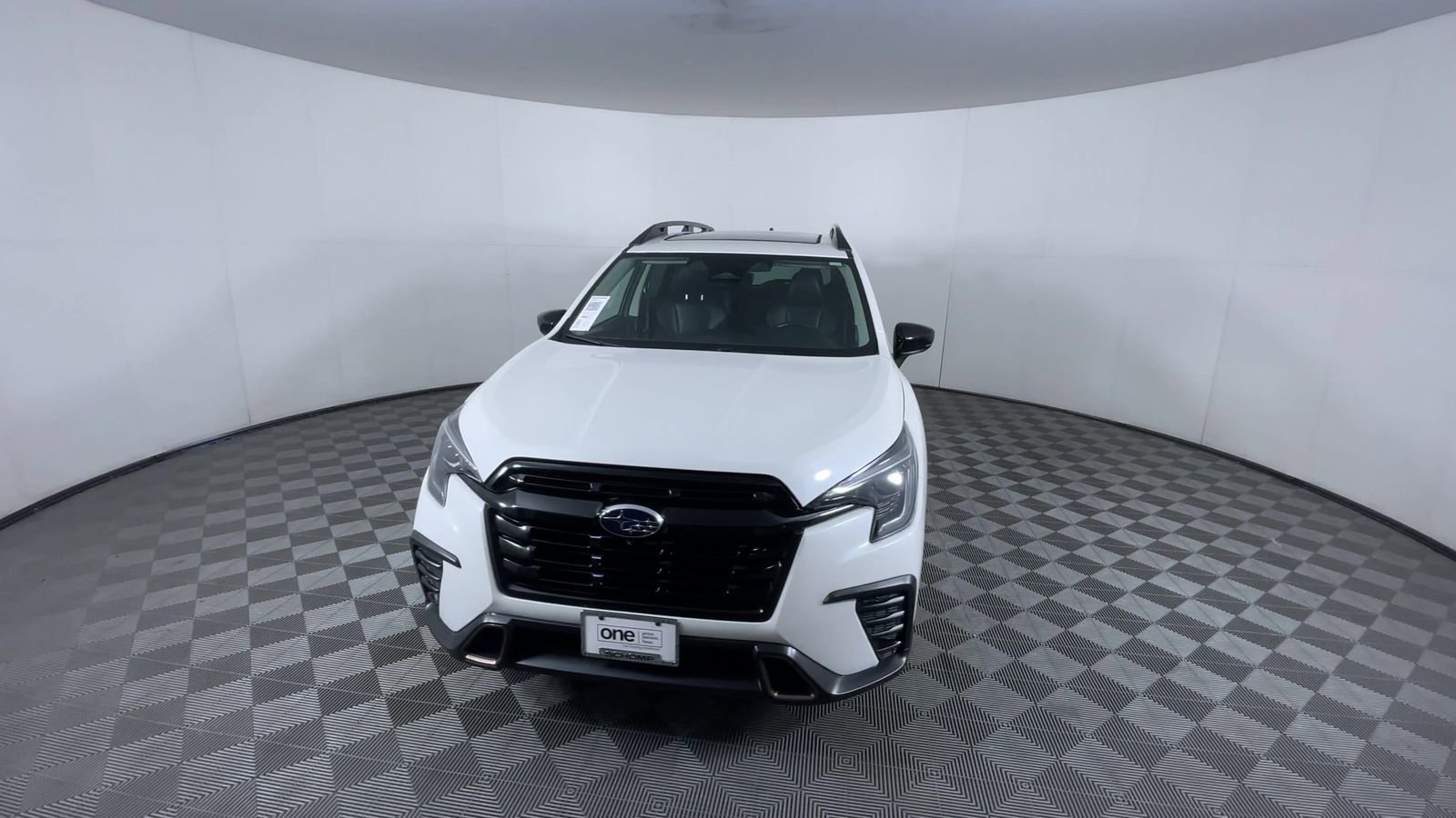 Used 2025 Subaru Ascent Bronze Edition w/ Popular Package #2 image 3
