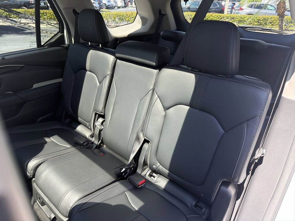 Used 2023 Honda Pilot Touring image 22