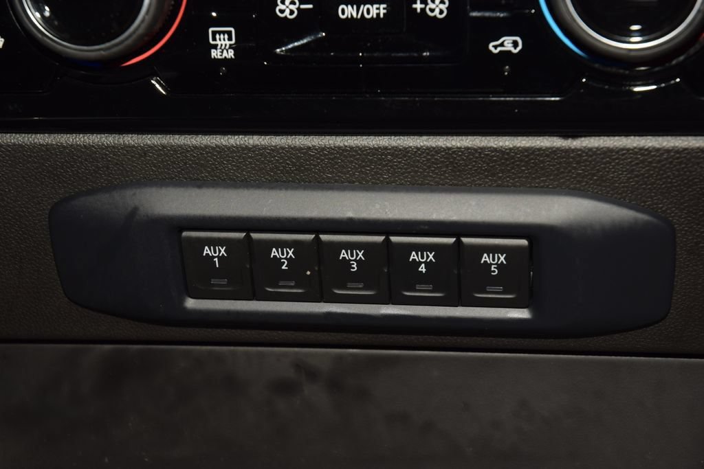 Used 2025 Chevrolet Silverado 2500 LT w/ All Star Edition AWD/4WD image 27