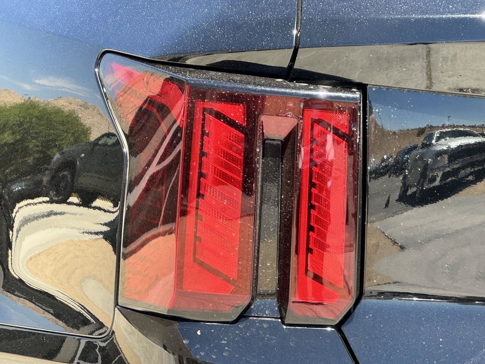 Used 2025 Kia Sorento EX w/ Panoramic Sunroof Package FWD image 41