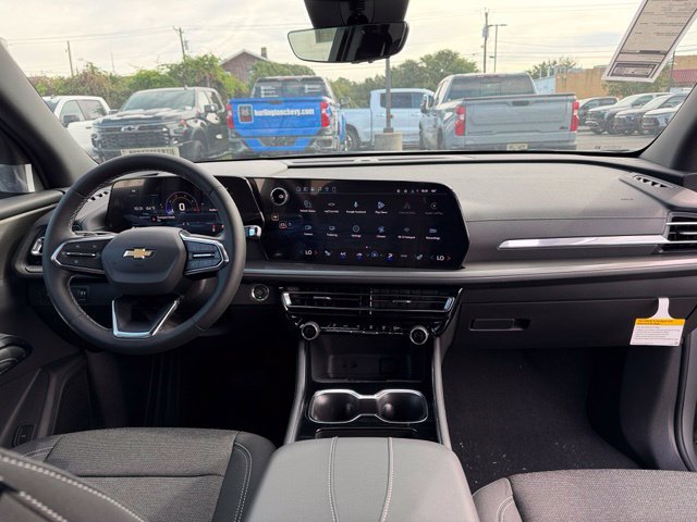 New 2027 Chevrolet Traverse LT w/ Driver Confidence Package FWD image 19