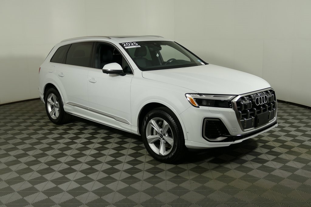 Certified 2025 Audi Q7 2.0T Premium