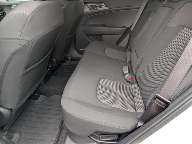 Used 2026 Kia Sportage LX FWD image 27
