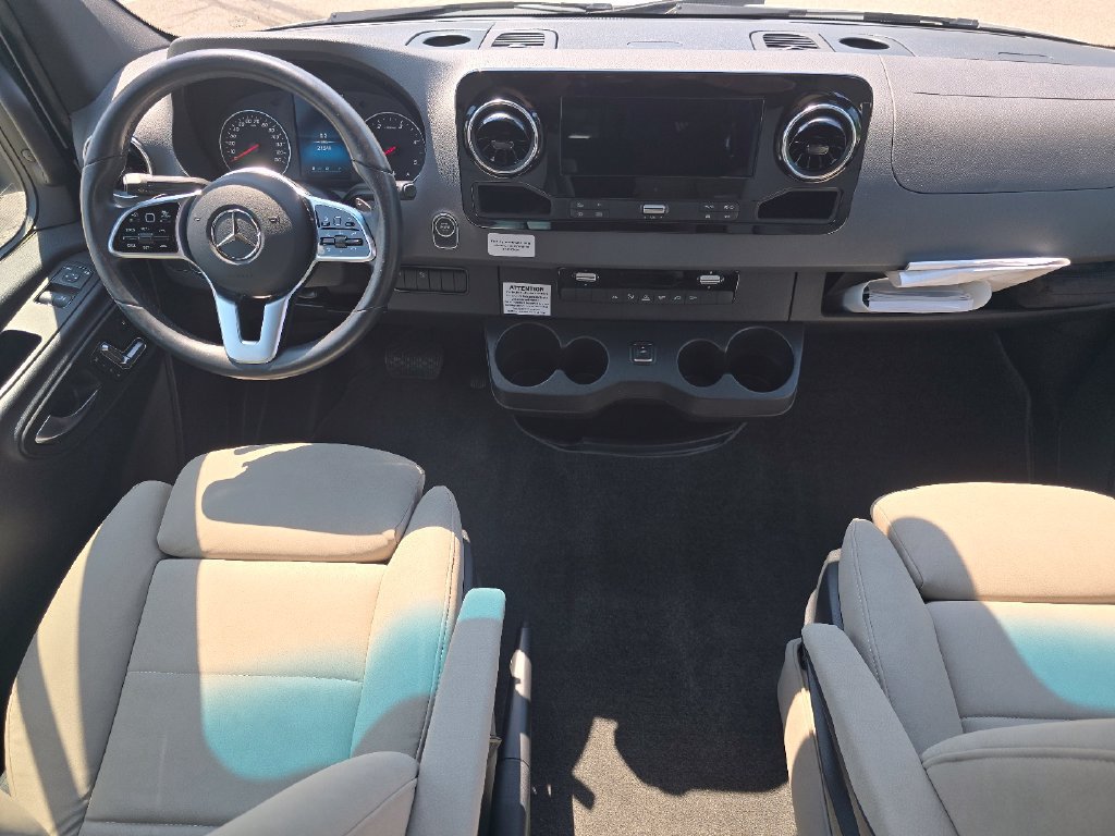 Used 2021 Mercedes-Benz Sprinter 3500 image 21