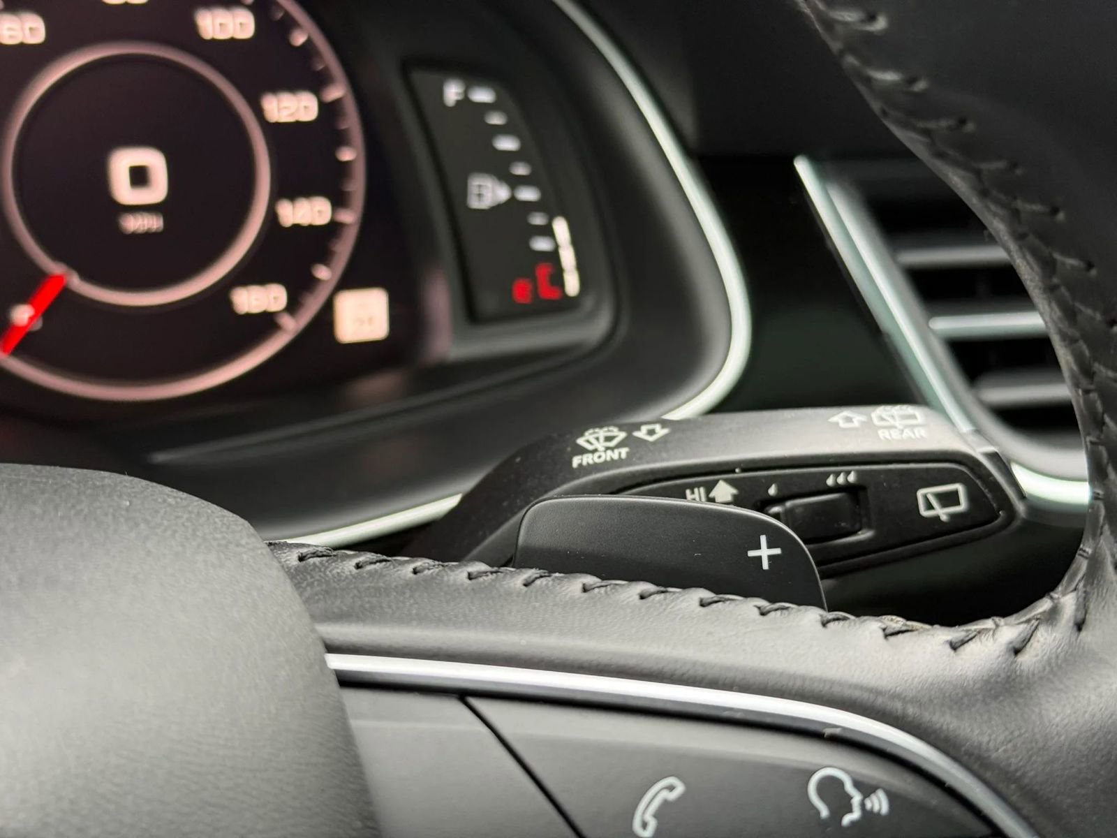 Used 2018 Audi Q7 3.0T Prestige w/ Prestige Package image 32