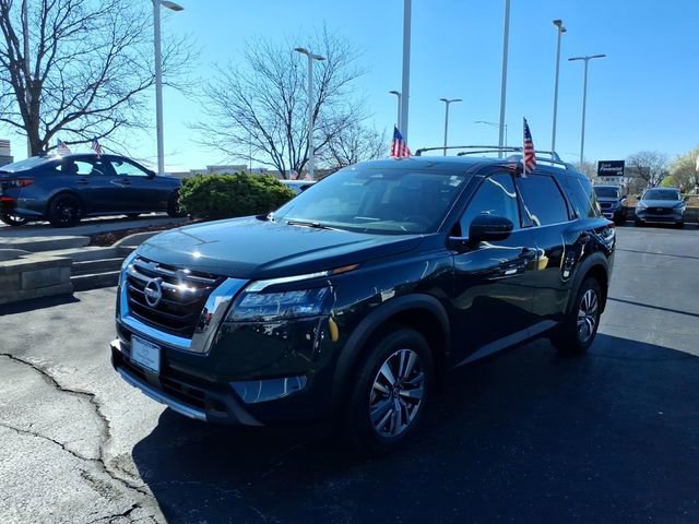 Certified 2025 Nissan Pathfinder SL image 7