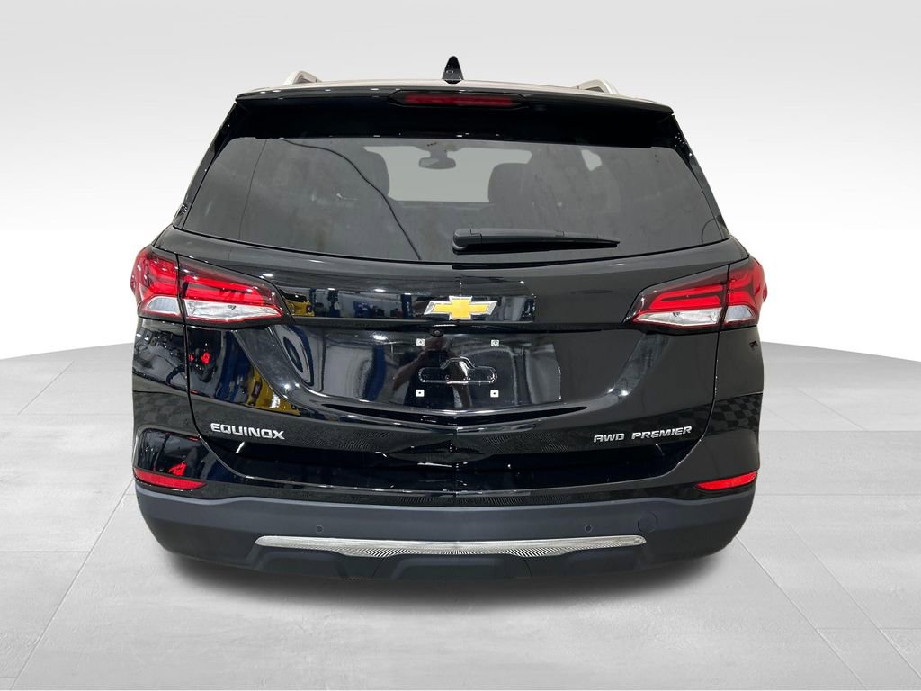 Used 2023 Chevrolet Equinox Premier image 4