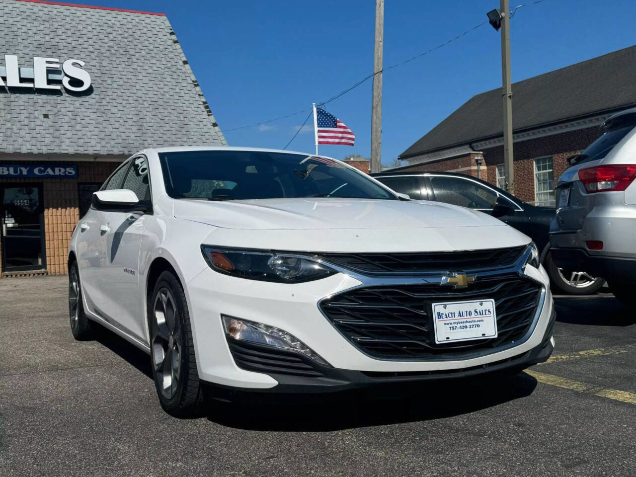 Used 2021 Chevrolet Malibu LT image 3