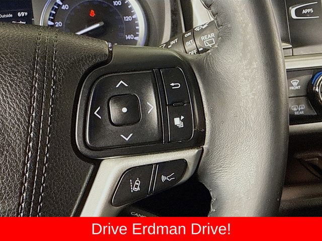 Certified 2018 Toyota Highlander XLE w/ Carpet Mat Package (TMS) image 14
