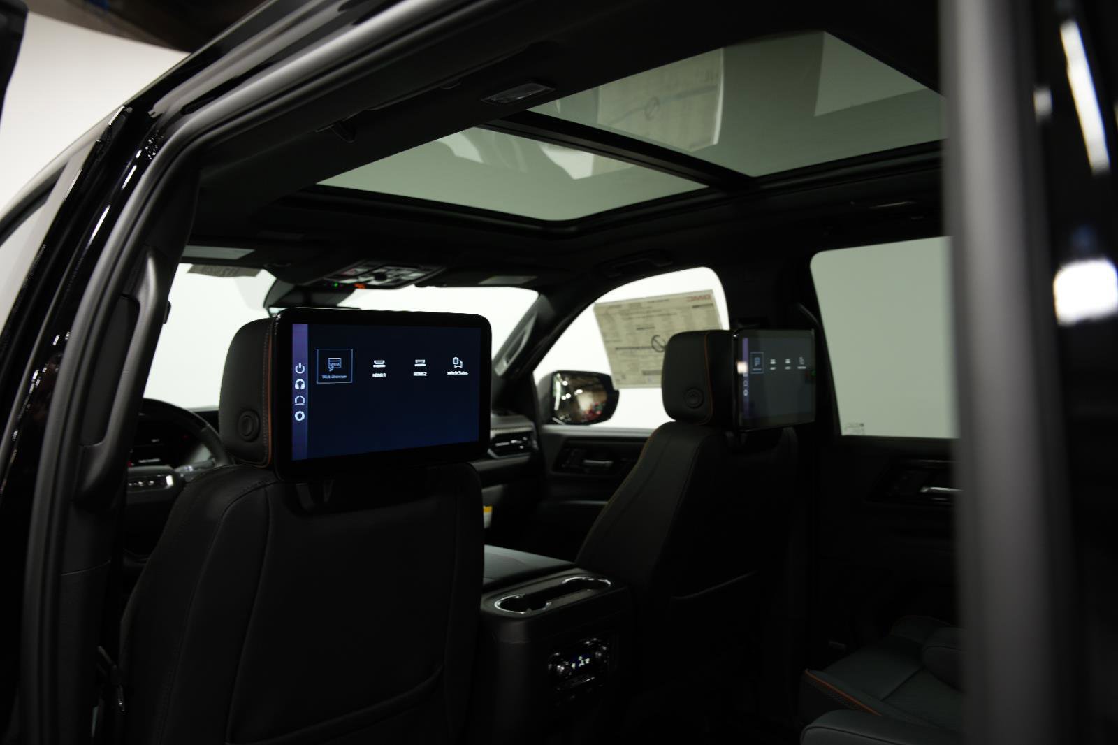 New 2026 GMC Yukon XL AT4 w/ AT4 Premium Plus Package AWD/4WD image 27