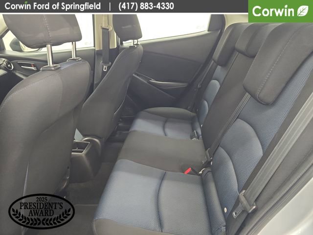 Used 2019 Toyota Yaris LE FWD image 15