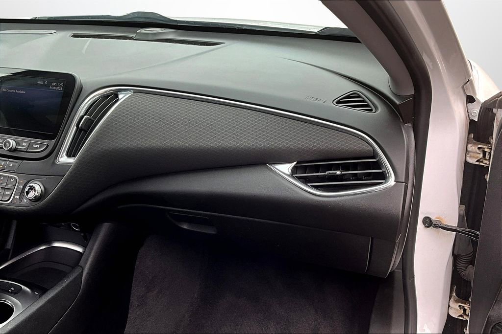 Used 2020 Chevrolet Malibu LT w/ Fleet LT Safety Plus Package image 25