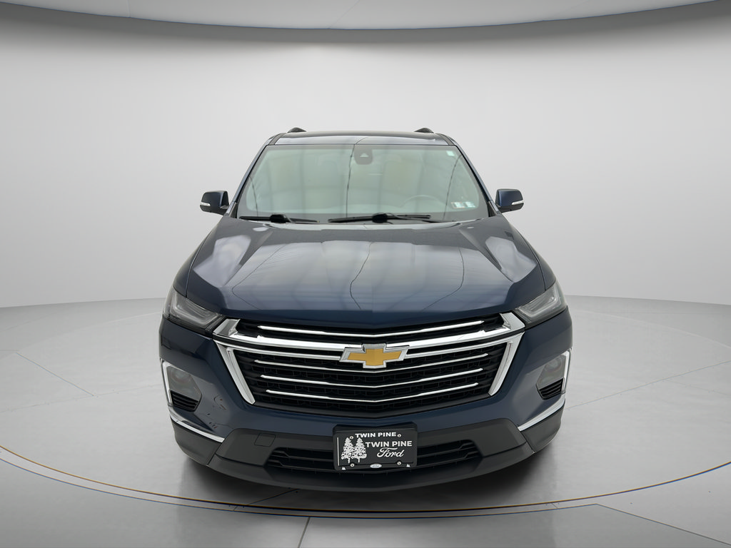 Used 2023 Chevrolet Traverse LT AWD/4WD image 2