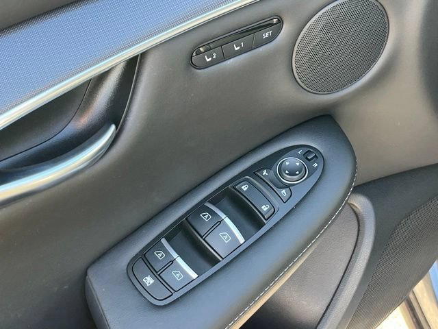 Used 2023 INFINITI QX50 Luxe AWD/4WD image 15