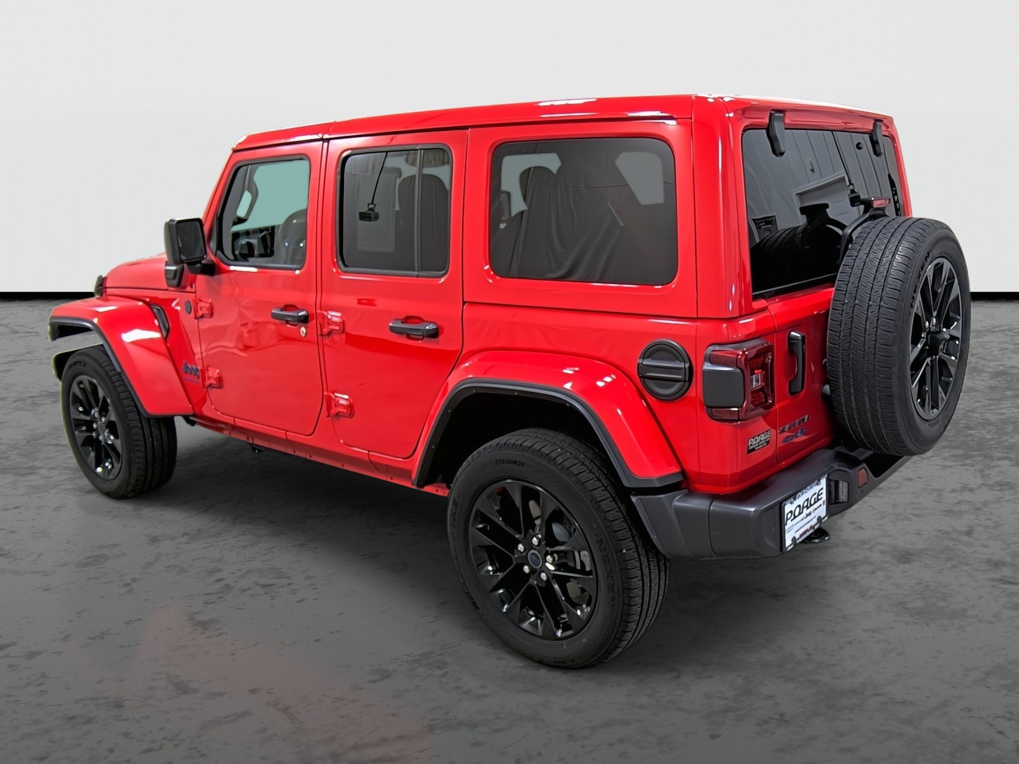 Used 2025 Jeep Wrangler Unlimited Sahara w/ Safety Group AWD/4WD image 2