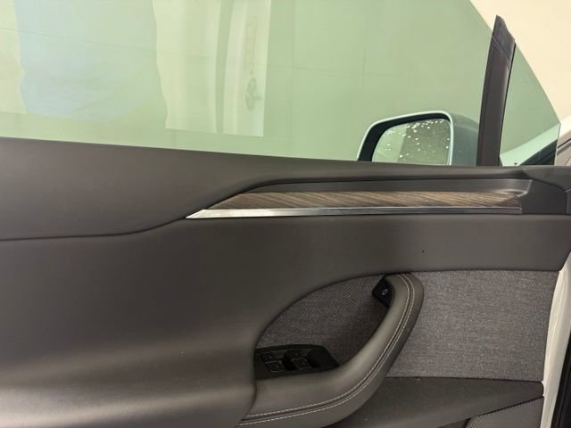 Used 2022 Tesla Model X AWD/4WD image 22